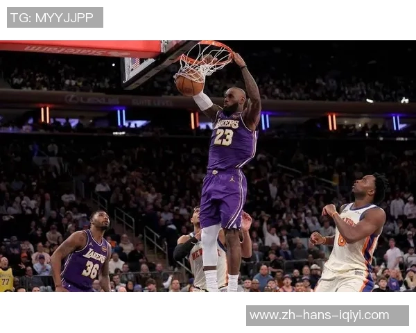 湖人对阵尼克斯精彩比赛录像回顾与分析,重温经典瞬间与球员表现 湖人对阵尼克斯精彩比赛录像回顾与分析,重温经典瞬间与球员表现